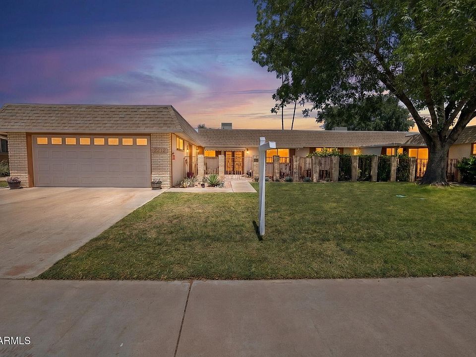1st image of 10916 W CAMEO Drive
