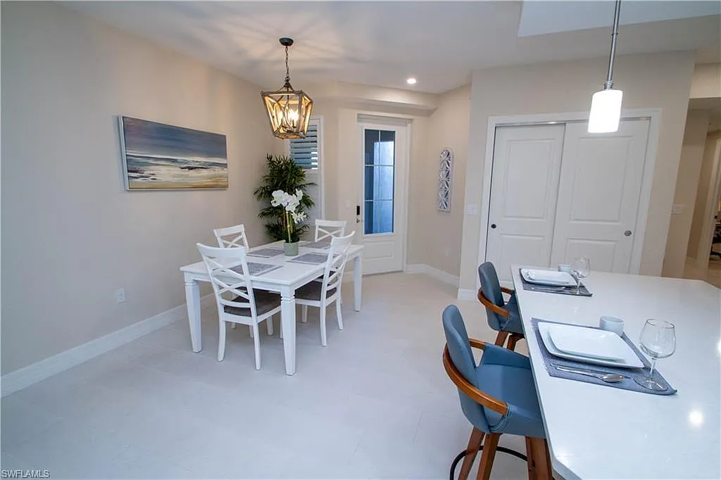 3 bed, 2.0 bath, 1537 sqft, $7,200 — Photo 4