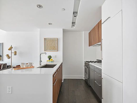 3rd image of 212 N 9th St APT 2A