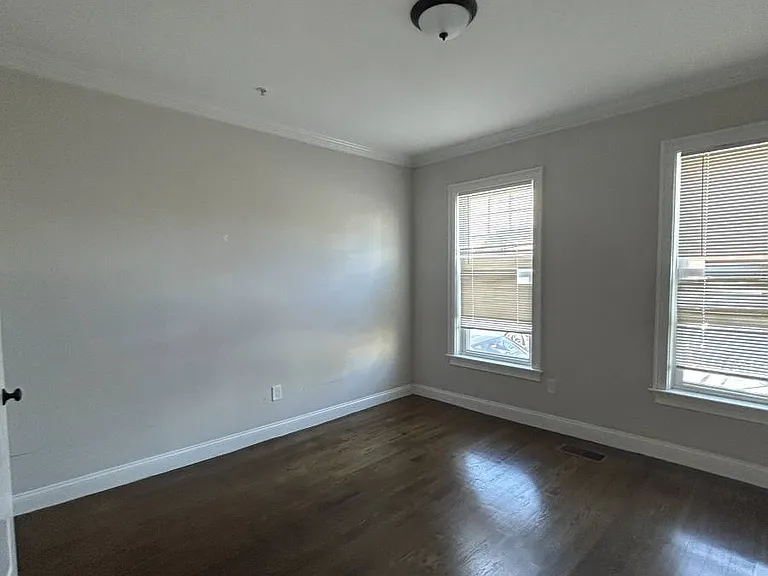 75 Morris St — Photo 5