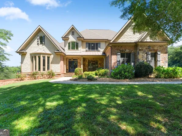 6077 Green Tree Ln, Gainesville, GA 30506