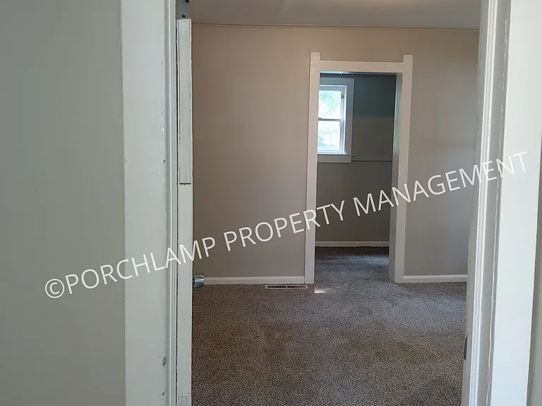 319 E Forest Ave #1 — Photo 11