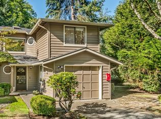 15916 NE 42nd St, Redmond, WA