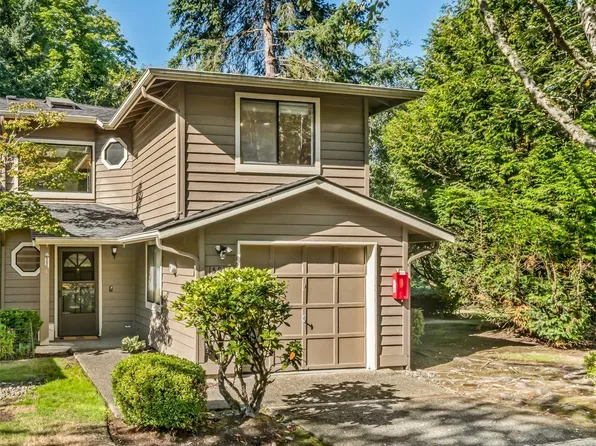 15916 NE 42nd Street, Redmond, WA 98052