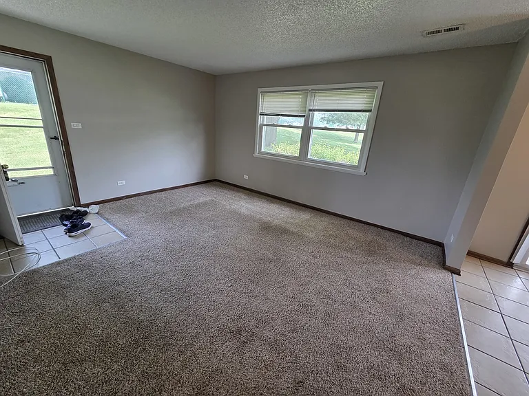 321 Joan Ct #A — Photo 5