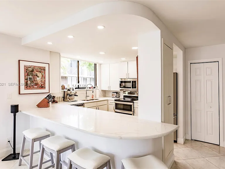 1586 S Ocean Ln #125 — Photo 8
