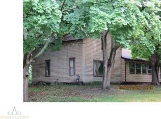 2357 E Maple Rapids Rd, Saint Johns, MI 48879
