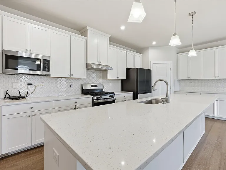 6425 Cumberland Dr #23 — Photo 8