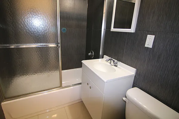 Rented by Target Realty Group | media 8