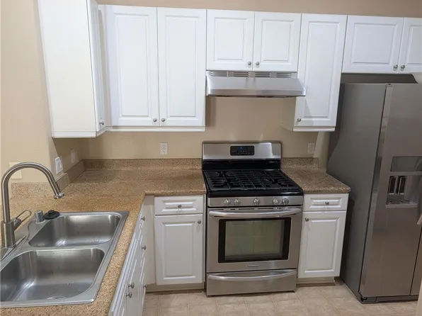 3266 Watermarke Pl, Irvine, CA