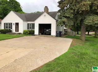 1818 W 5th St, Storm Lake, IA 50588