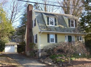 100 Potter Rd, Scarsdale, NY 10583