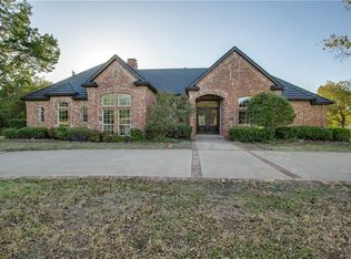 1001 Frost Hollow Dr, Desoto, TX 75115
