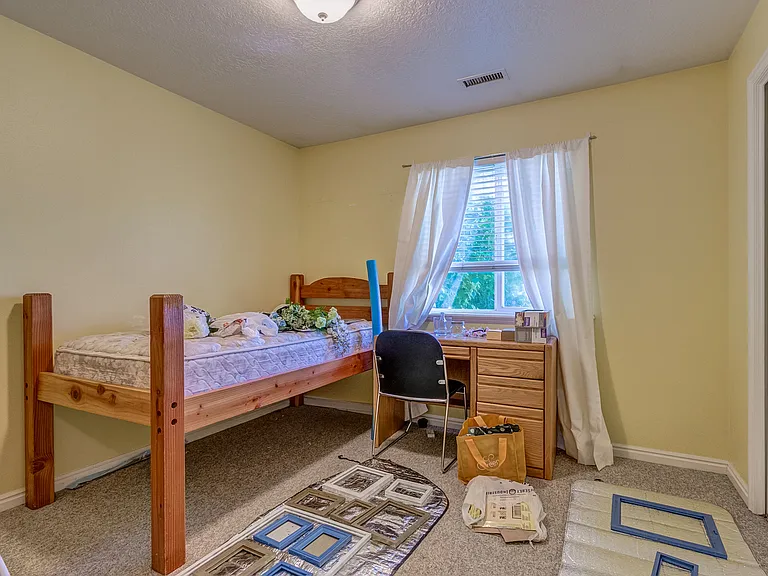 239 E 300 N #301 — Photo 12