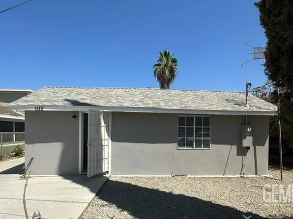 11417 Lowe St, Lamont, CA 93241