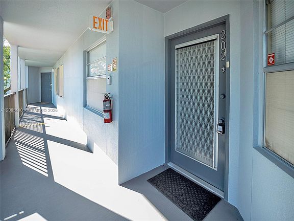 3rd image of 12701 SW 13th St APT 202F