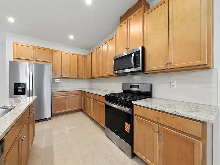2408 Celebration Blvd — Photo 7