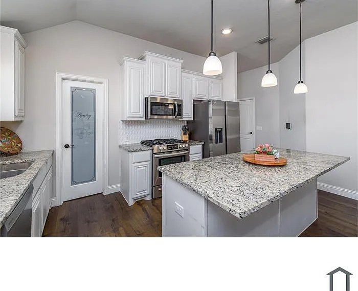 3101 Southampton Dr — Photo 20