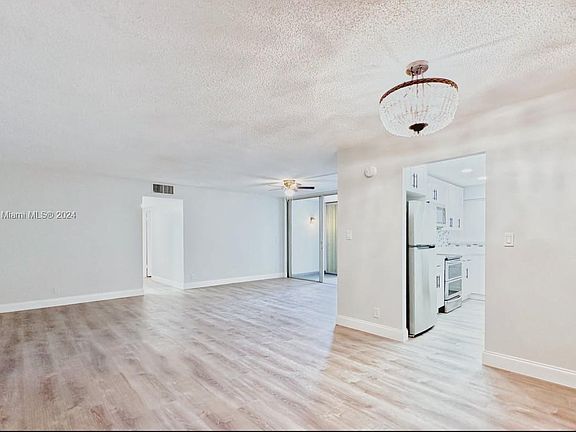 3rd image of 920 NE 199th St #3S