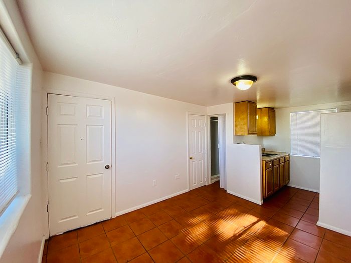 1st image of 250 W Laguna St APT 9