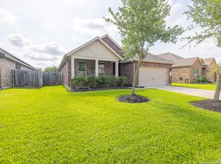2705 Merlin Ln, Pearland, TX 77581