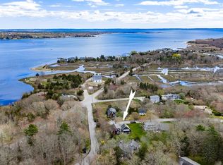 10 Old Mattapoisett Neck Rd, Mattapoisett, MA 02739