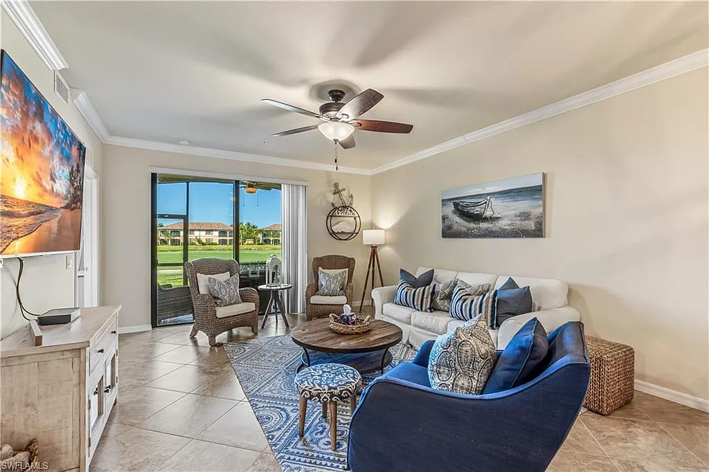 3 bed, 2.0 bath, 1352 sqft, $7,500 — Photo 4