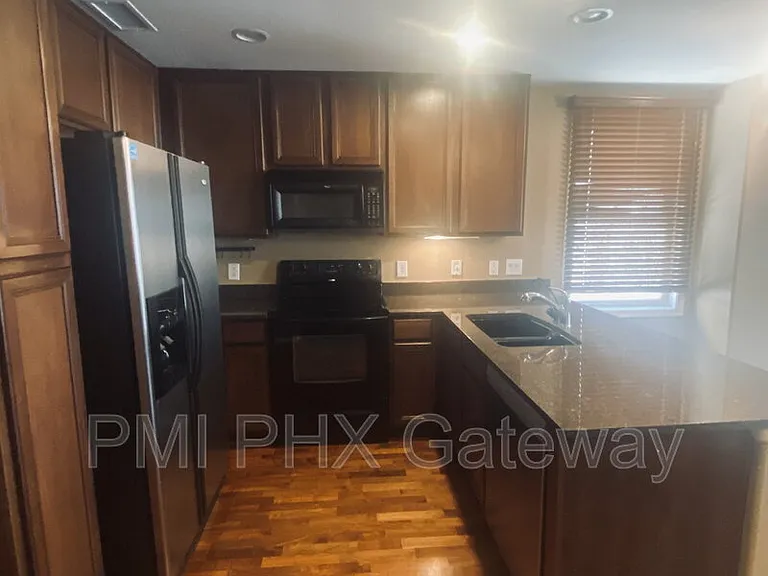 1313 S Sabino Dr — Photo 10