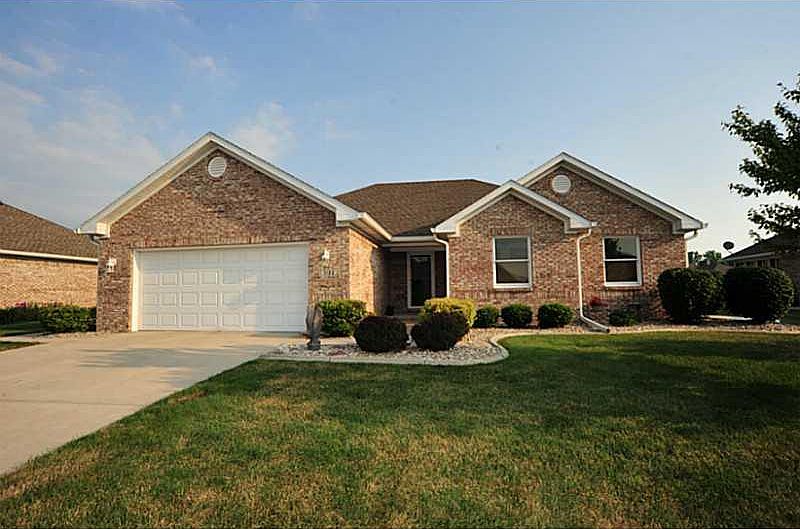1st image of 1133 Manchester Dr #190