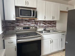 7516.5 N Ridge Blvd #1W, Chicago, IL 60645