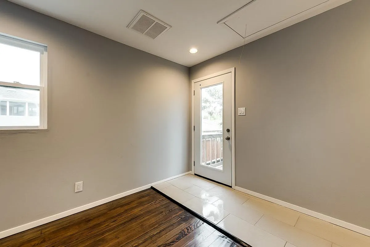 Building Photo - 5303 Willis Ave #GARAGE