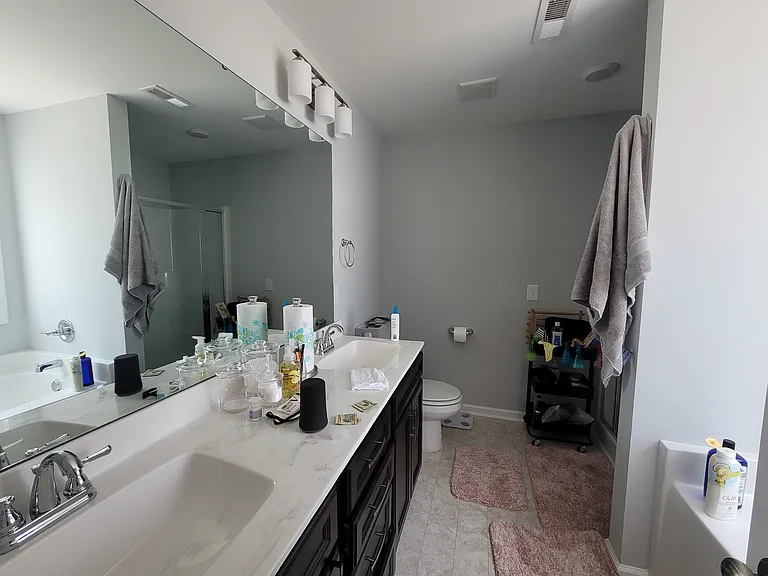 370 Keith Rd — Photo 8