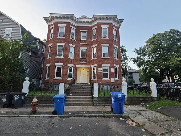 90 Chadwick Ave — Photo 1
