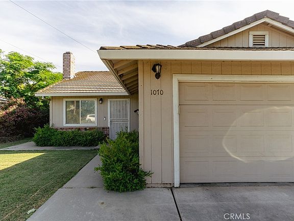 3rd image of 1070 E 23rd St