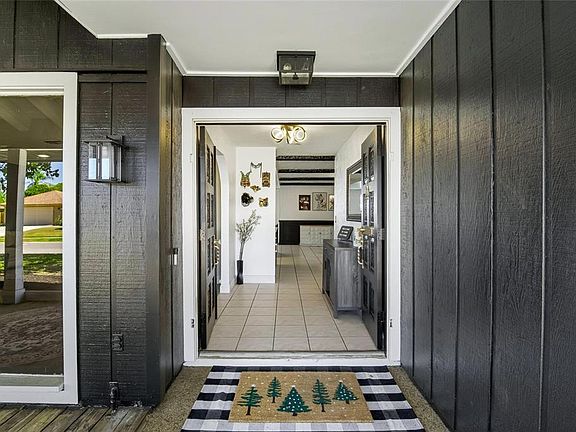 3rd image of 213 Doverwood Rd