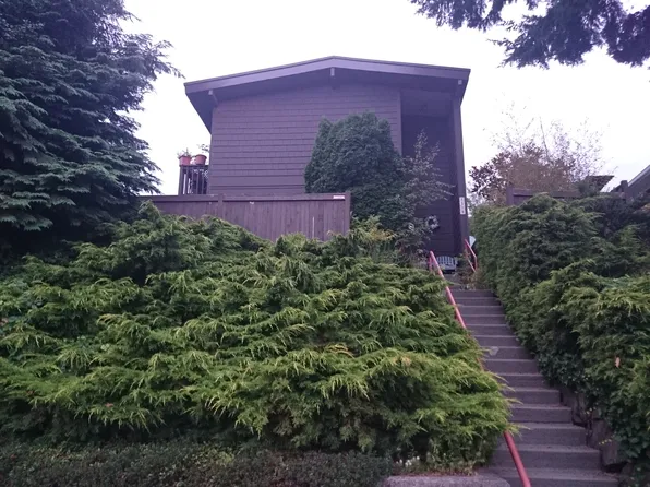 1519 5th Ave W APT 5, Seattle, WA 98119