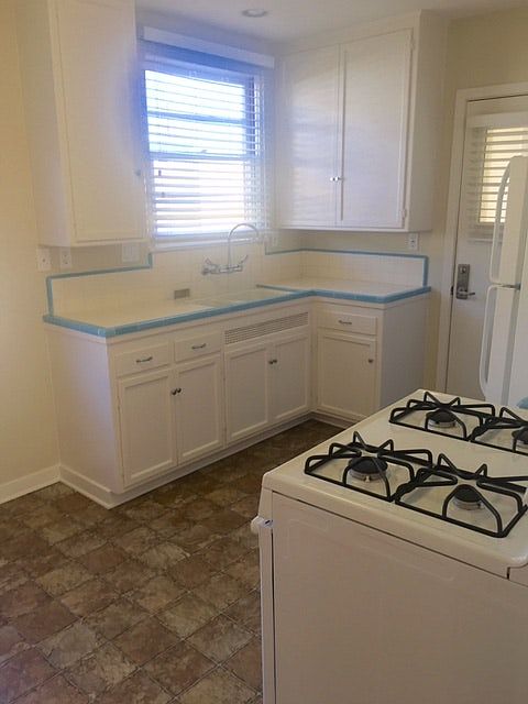 1st image of 964 Elkland Pl APT 2