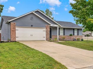 6401 Long Timber Dr, O'Fallon, MO 63368