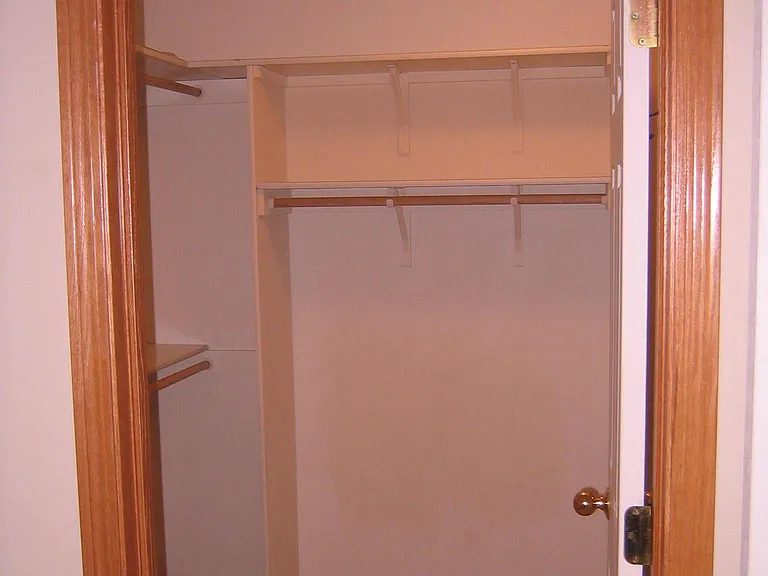 1800 Sawyer St — Photo 5