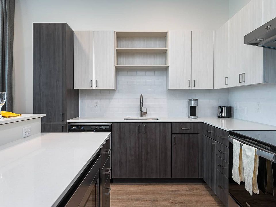 The Gordon Lofts ; Kitchen ; 2 Bedroom Apartment