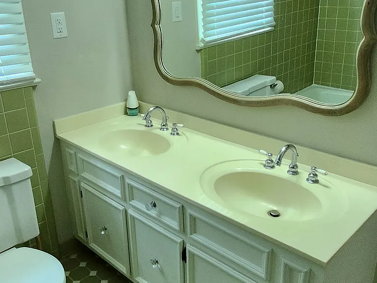 350 Riverdale Dr — Photo 11