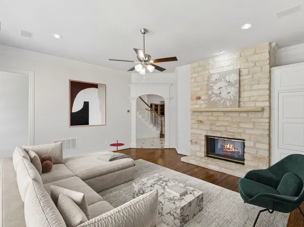 4412 Crown Knoll Cir, Flower Mound, TX 75028