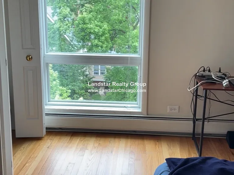 1326 Chicago Ave #201 — Photo 9