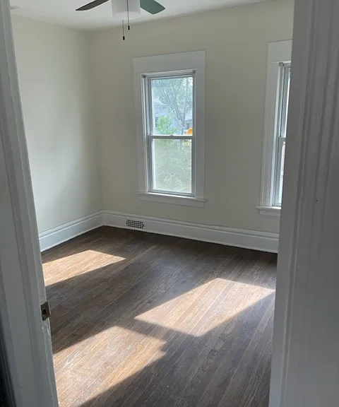 448 Weston Ave — Photo 9