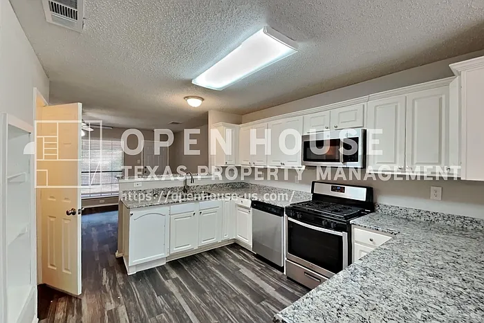 928 Fenimore Dr — Photo 10