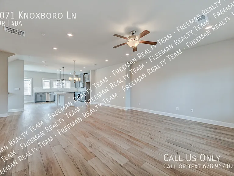 1071 Knoxboro Ln — Photo 3