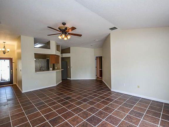 4th image of 30602 Midtown Ct