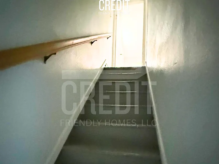35 Redwood St — Photo 8