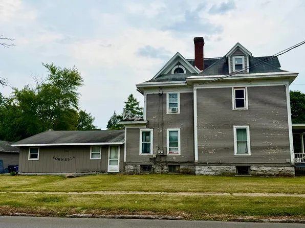 22 Wells St, Plattsburgh, NY 12901