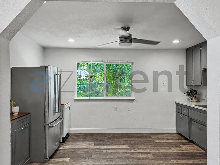 3422 9th Ave — Photo 11